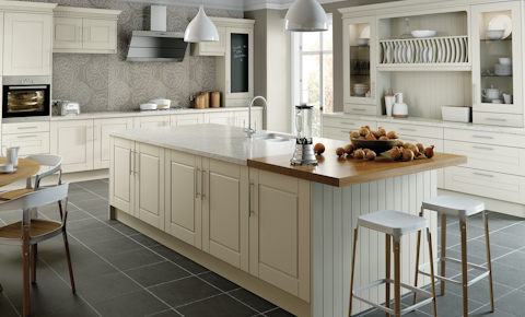 Creating a luxurious cashmere kitchen on a budget